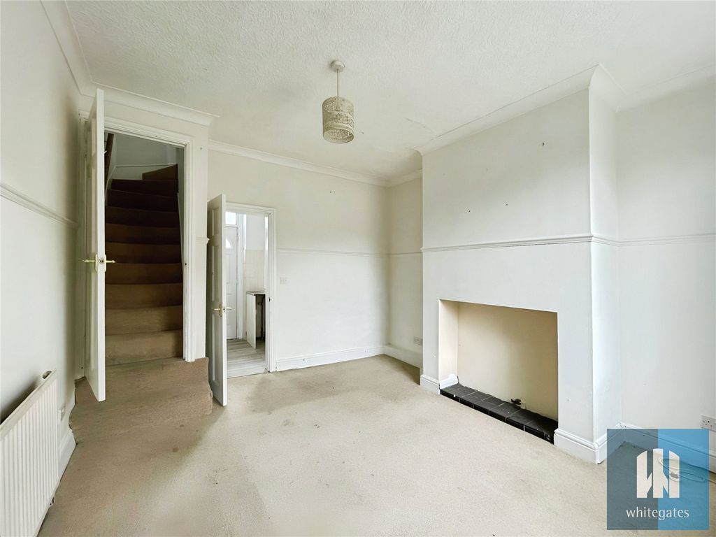 Property photo 2 of 12 Picture No. 39