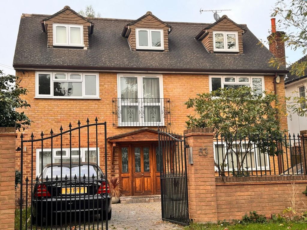 Property photo 1 of 11