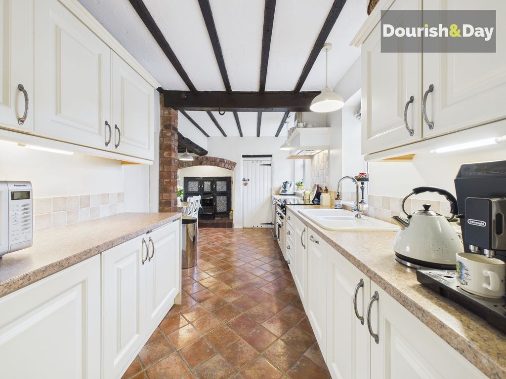 Property photo 2 of 30