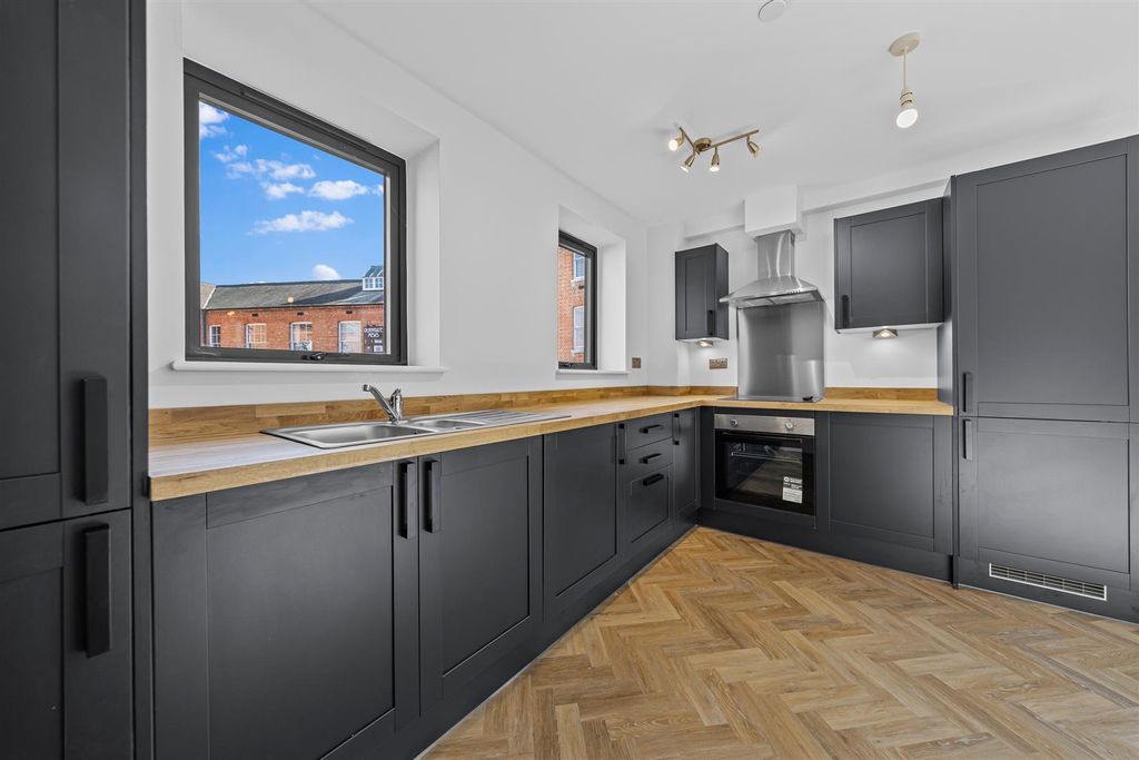 Property photo 2 of 17 Derngateplace-Plot43-11.Jpg