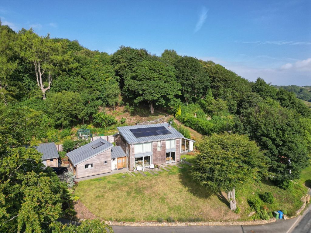 Property photo 1 of 35