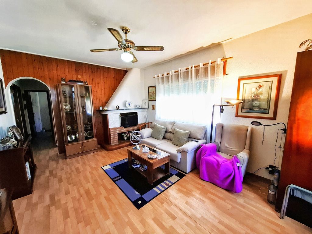 Property photo 3 of 12 Image3