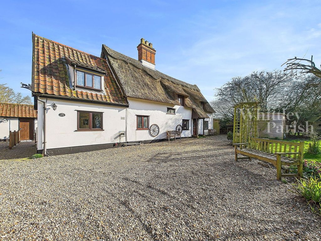 Property photo 1 of 27