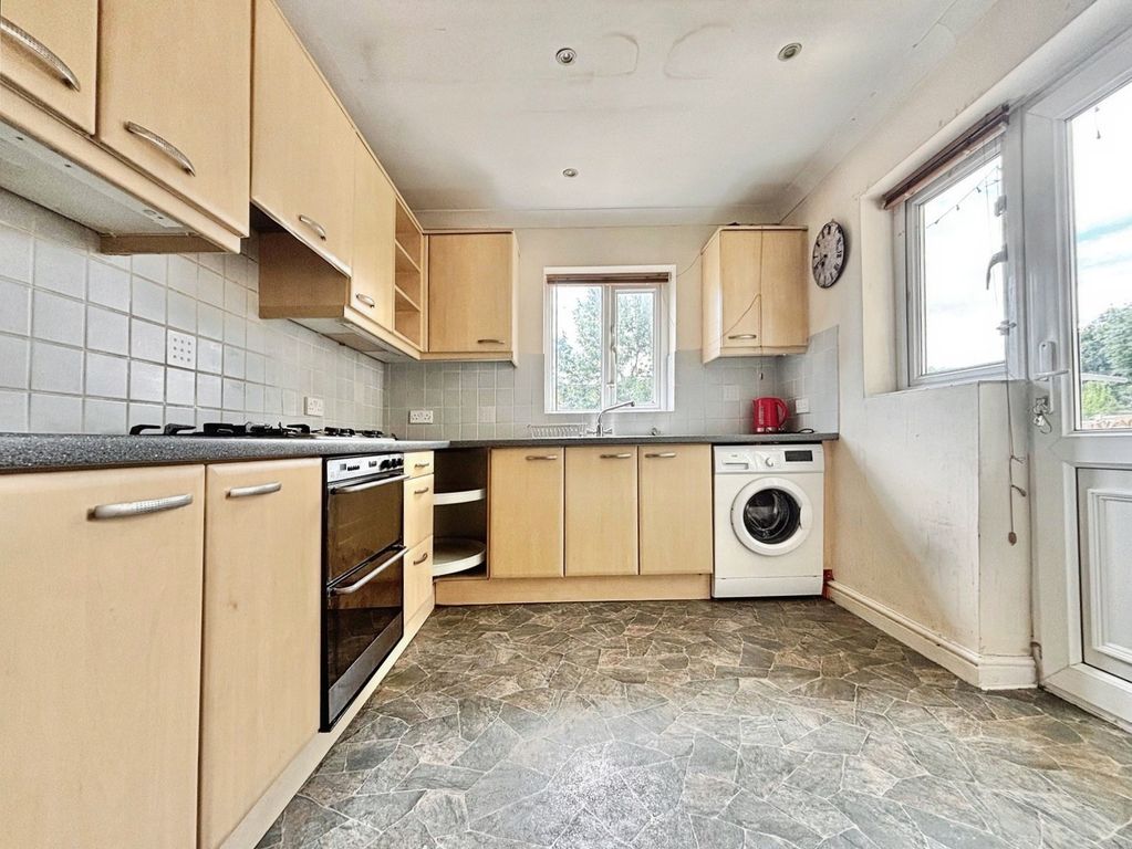Property photo 2 of 12 Pbox-Img.Jpg