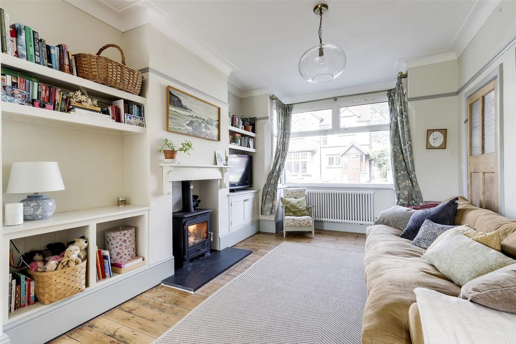 Property photo 2 of 29