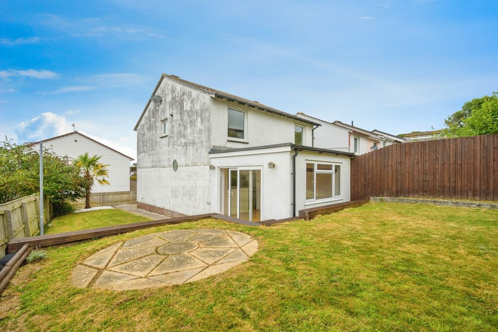 Property photo 3 of 17