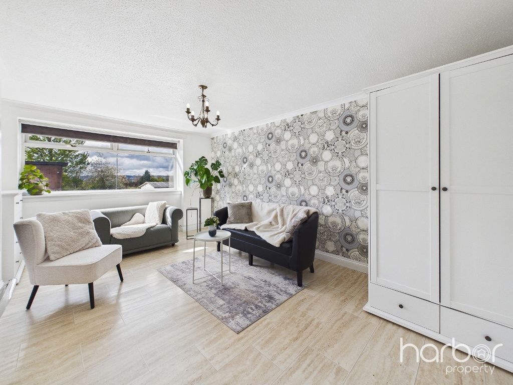 Property photo 2 of 20 5102656