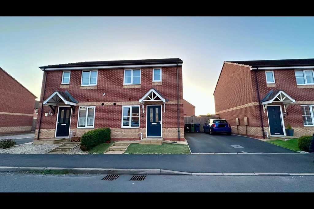 Property photo 1 of 12 13 Jefferson.Jpeg