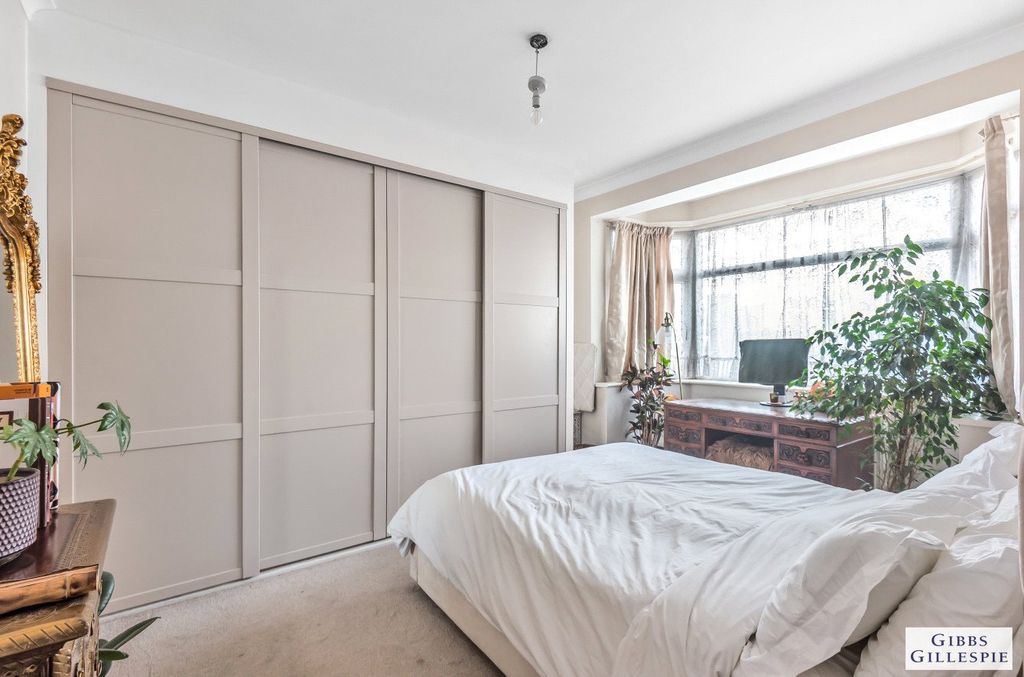 Property photo 2 of 9 Picture No. 20