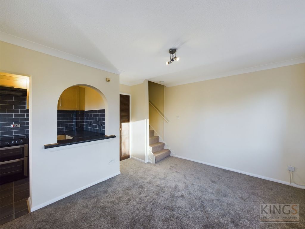 Property photo 3 of 10 Living Room