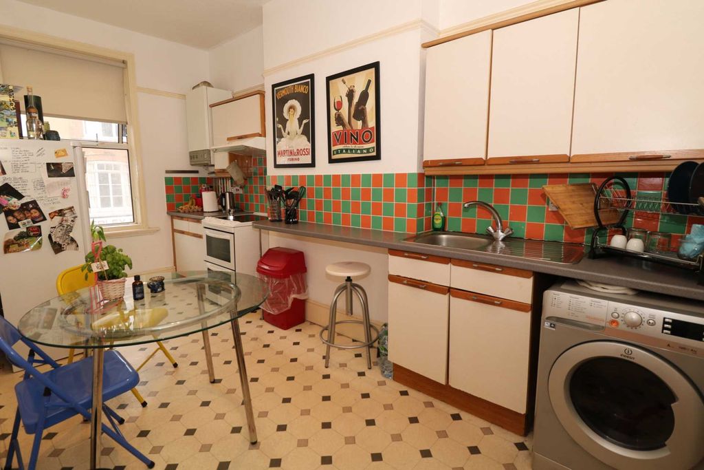 Property photo 2 of 4