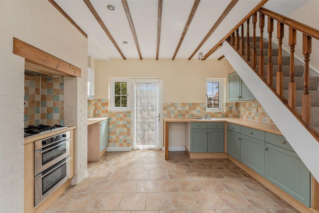 Property photo 2 of 18 Jasmine Cottage, 1 New Terrace, Byfield-9.Jpg