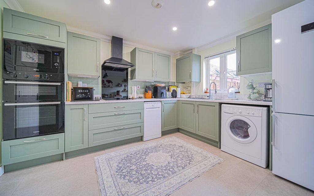 Property photo 3 of 17 P1066288.Jpg