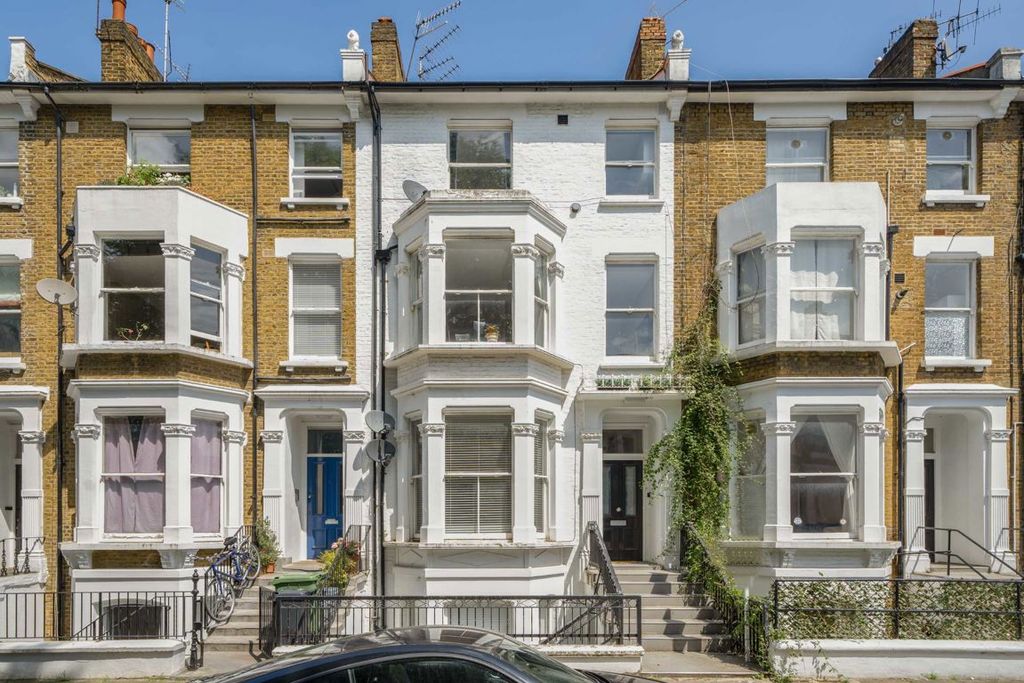 Property photo 1 of 4