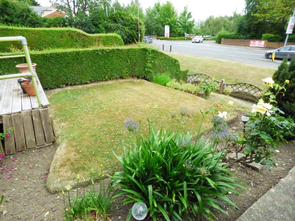 Property photo 3 of 8