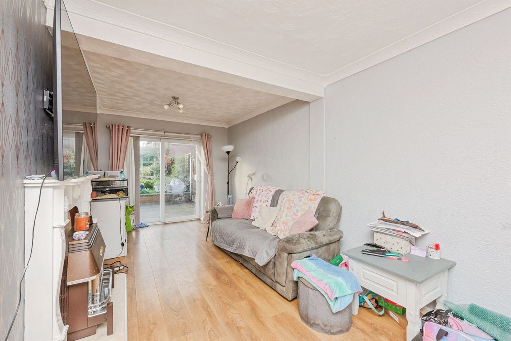 Property photo 3 of 17