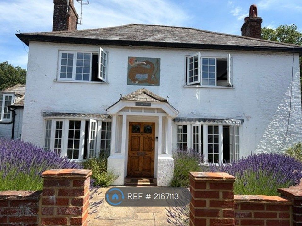 Property photo 1 of 32 Dragon Lodge