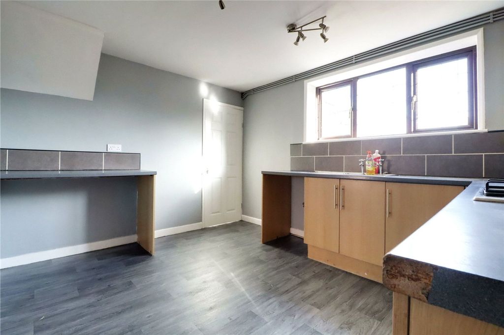 Property photo 3 of 11 Picture No. 04