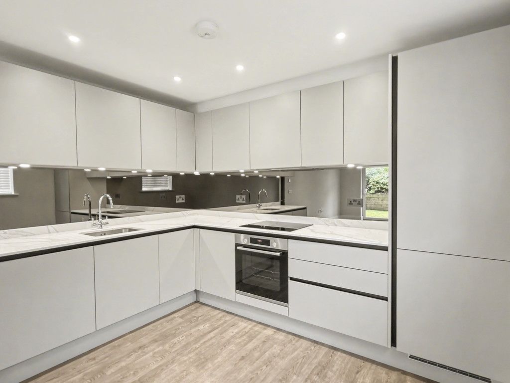 Property photo 2 of 18 Img_8161_37_