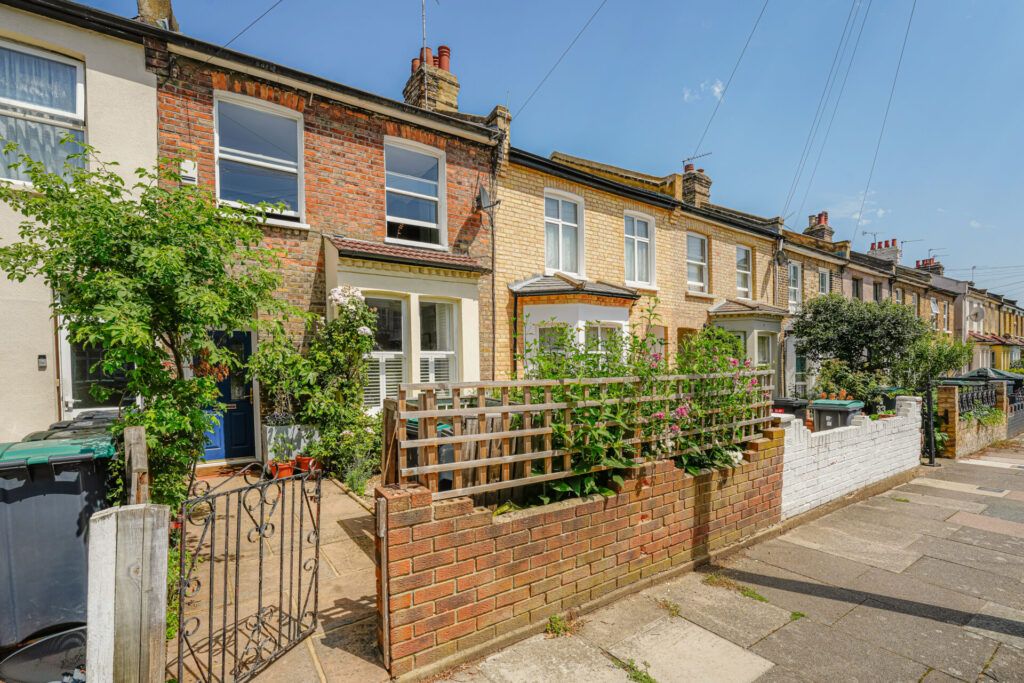 Property photo 1 of 23