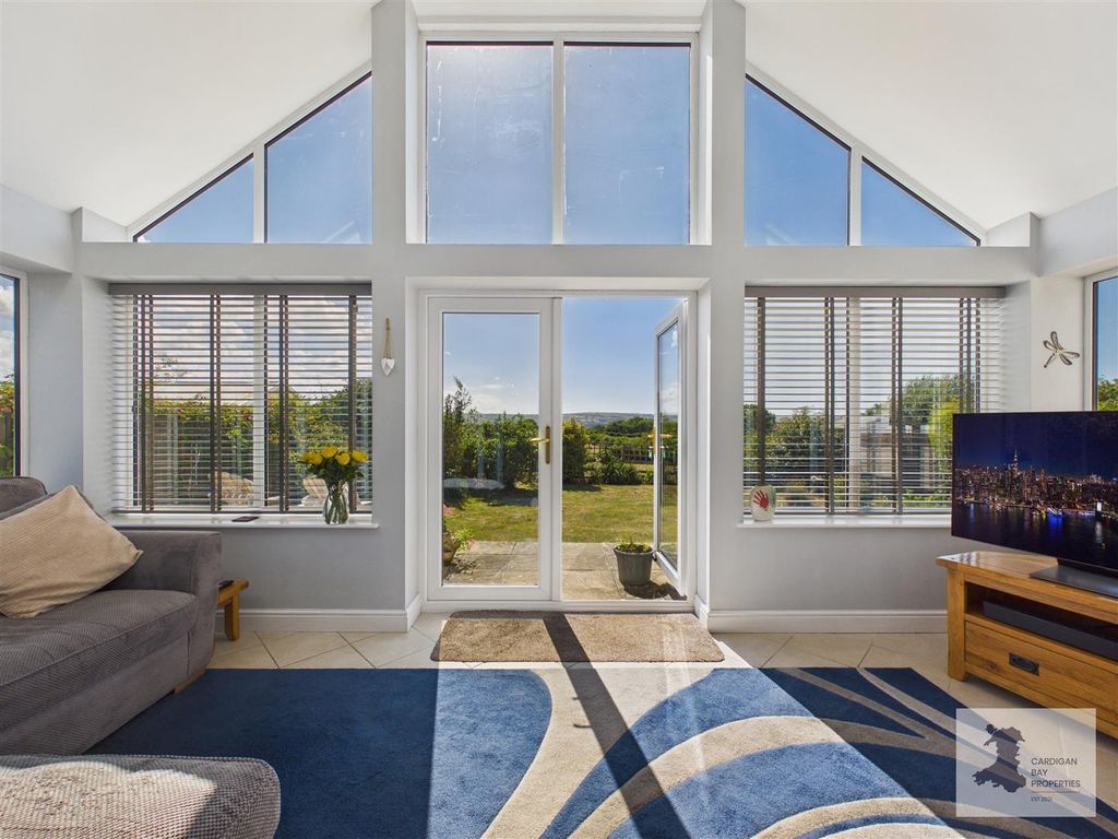 Property photo 3 of 42 Sun Room