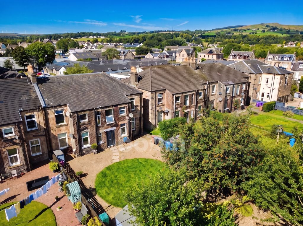 Property photo 2 of 21 Dean Road, Kilbirnie Rear Garden