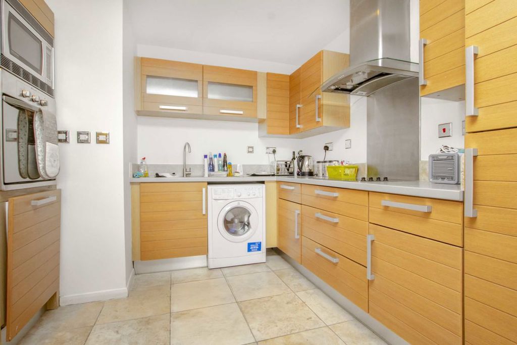 Property photo 3 of 5