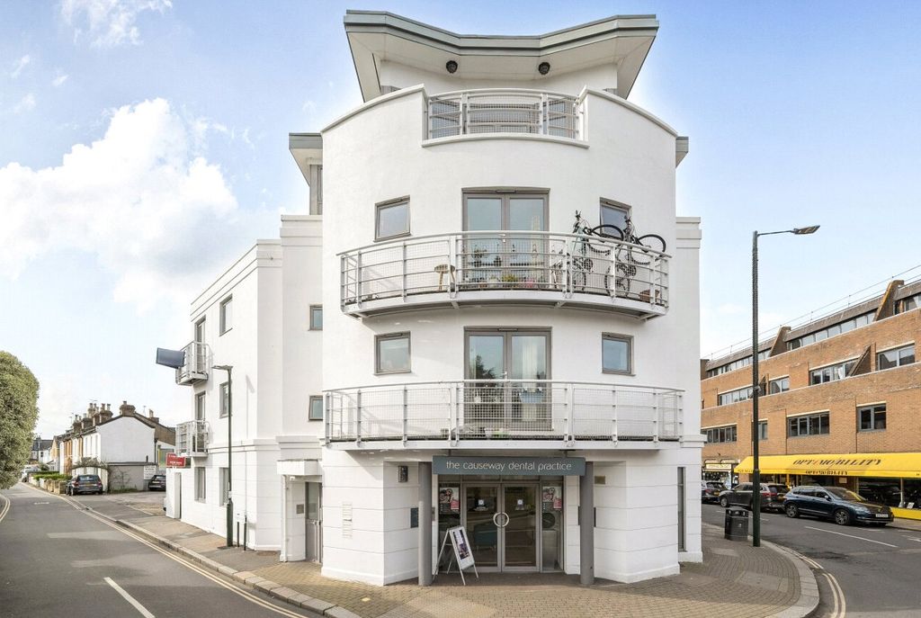 Property photo 1 of 9 Exterior