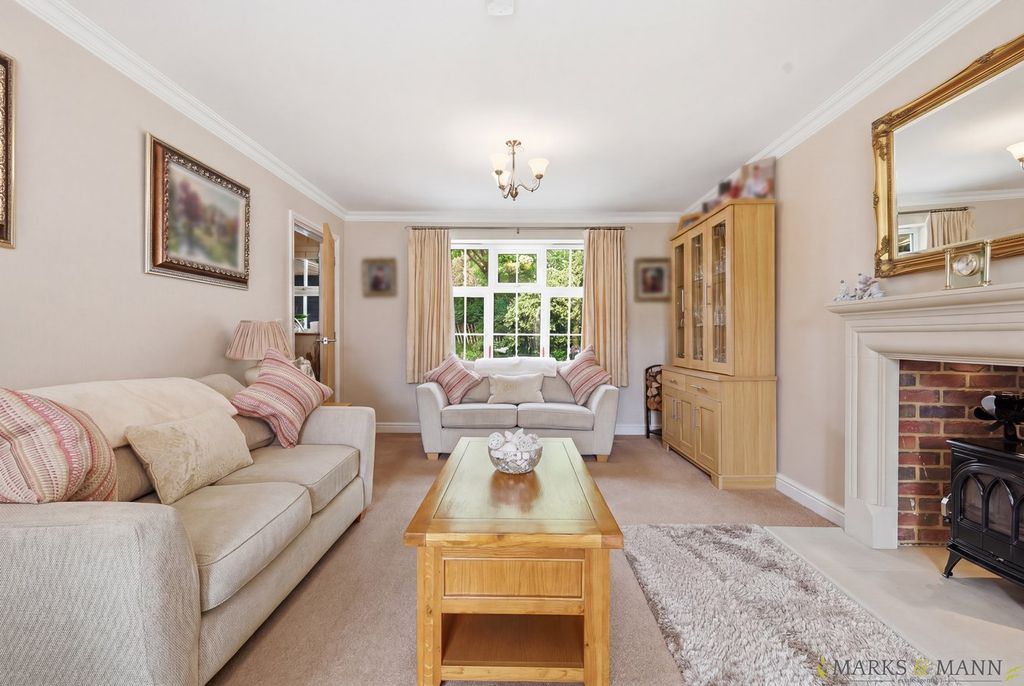 Property photo 2 of 50