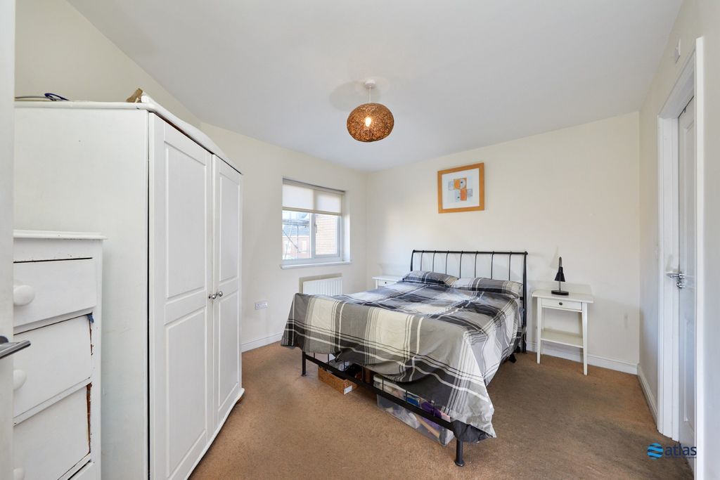 Property photo 3 of 18 Bedroom