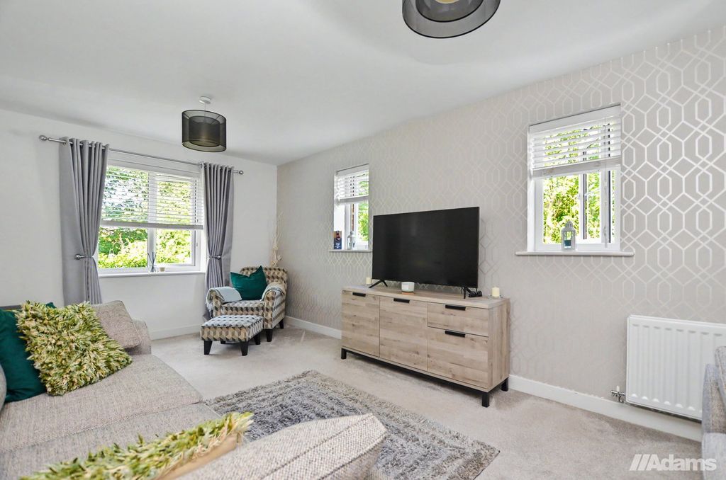 Property photo 2 of 35