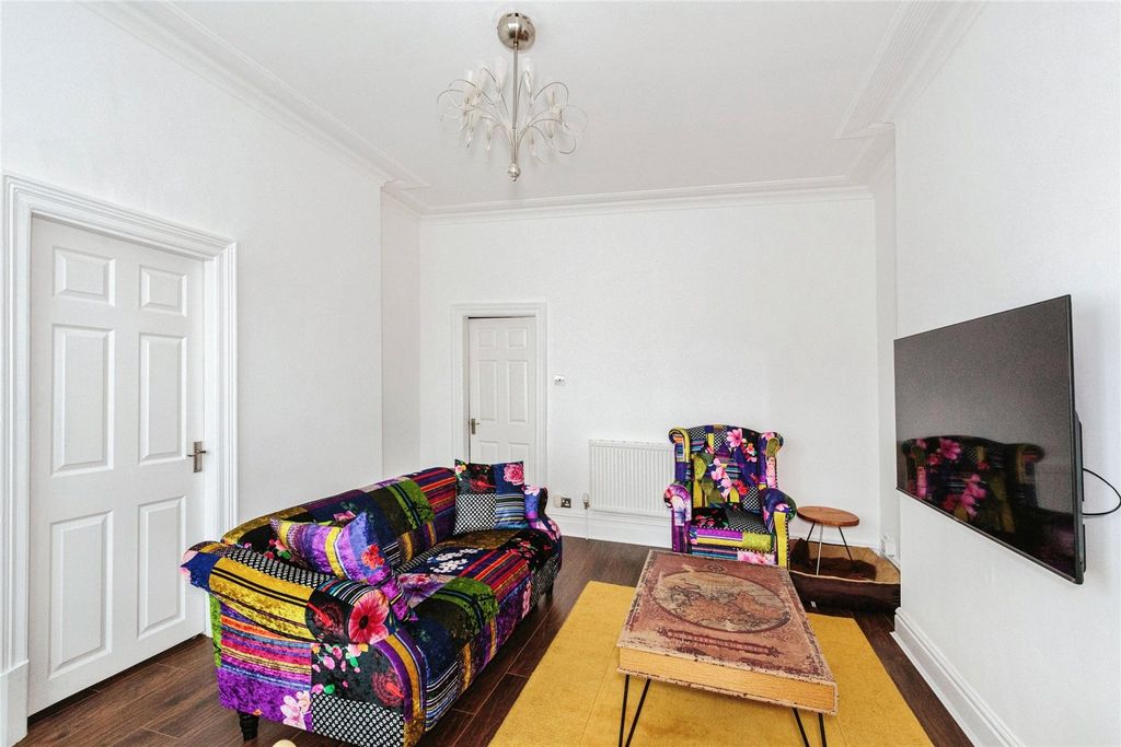 Property photo 3 of 14 Photography