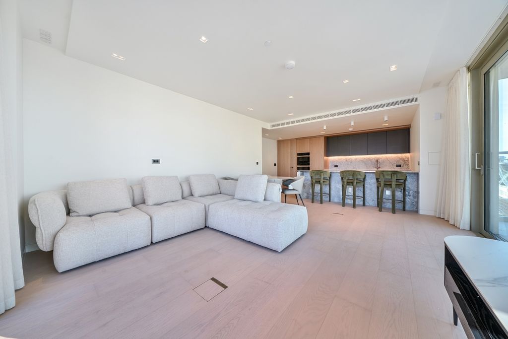 Property photo 2 of 17 1438548-8-69d6909...