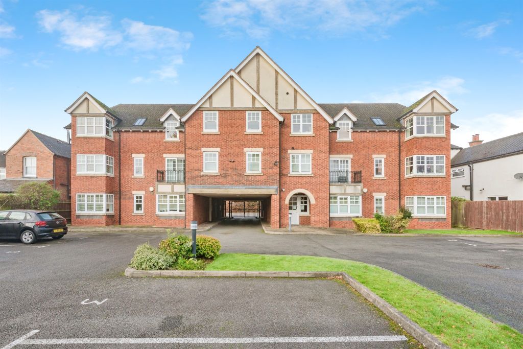 Property photo 1 of 17