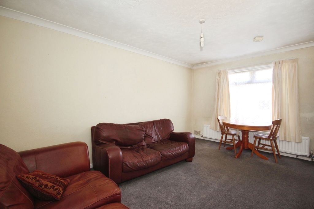 Property photo 3 of 14 Photo