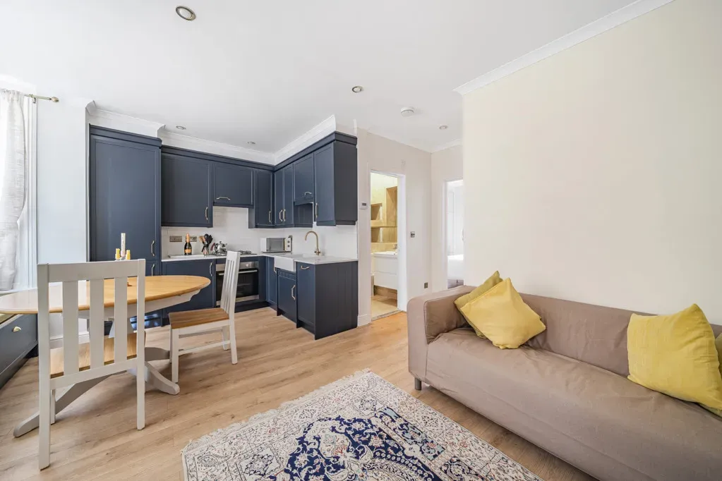 Property photo 2 of 7