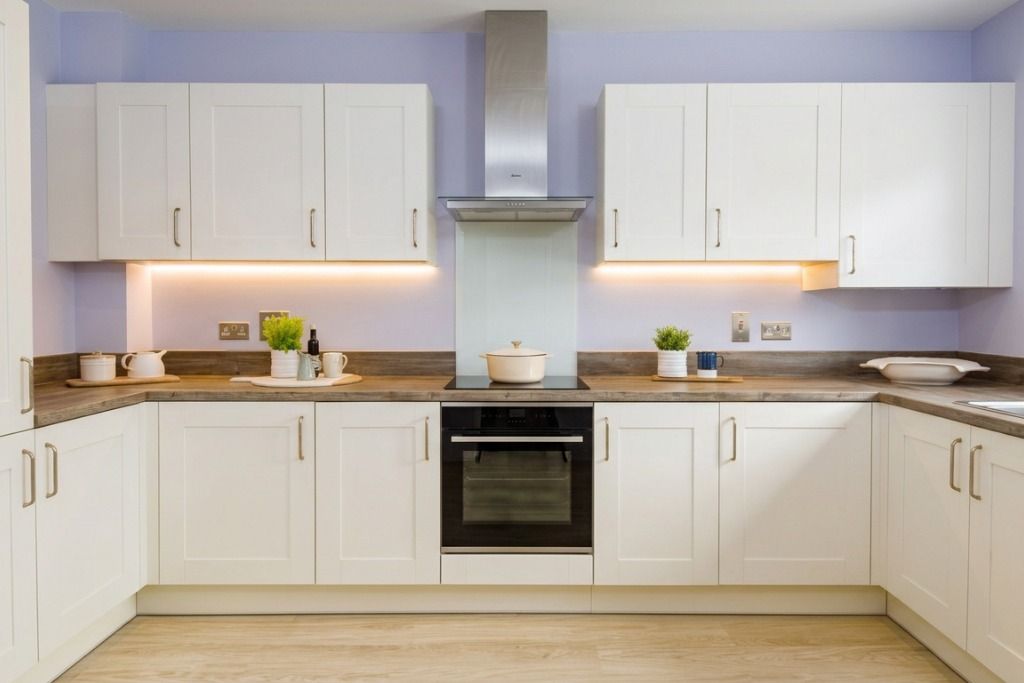 Property photo 2 of 13 Cross Trees Park Ashford Kitchen