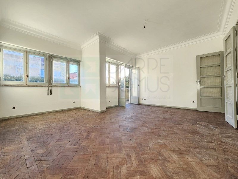 Property photo 3 of 53