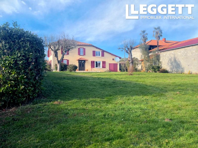 Property photo 1 of 10