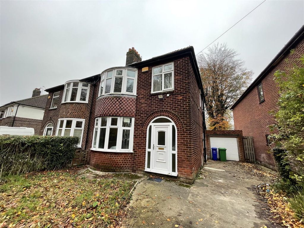 Property photo 1 of 19 External