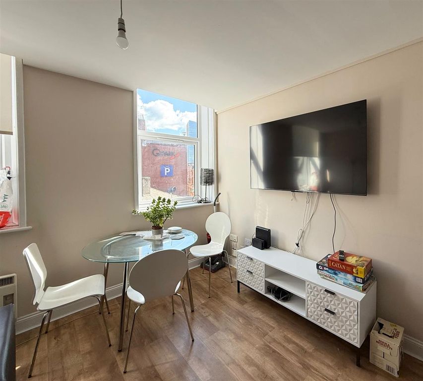 Property photo 3 of 8 5 Living Room -.Jpg