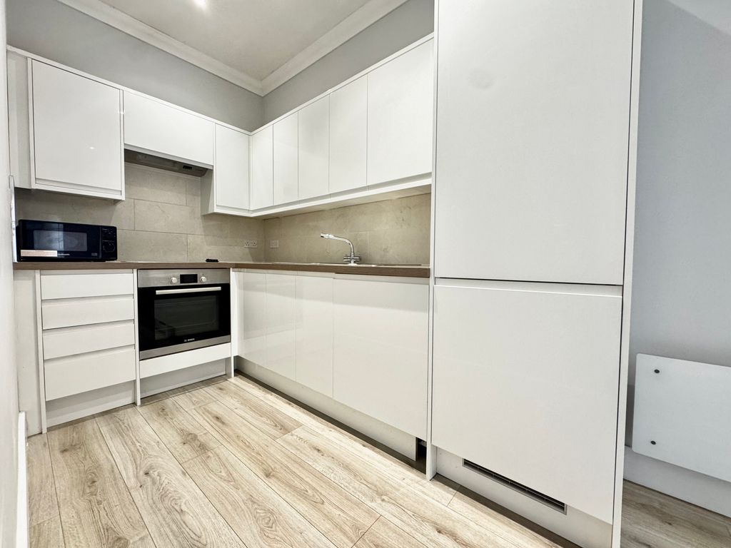 Property photo 2 of 10 Image