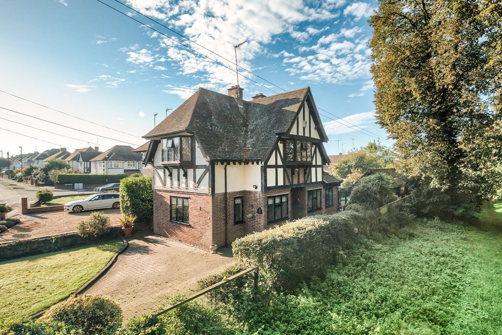 Property photo 1 of 33