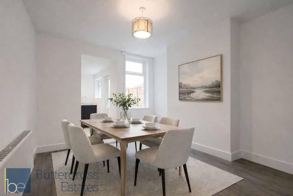 Property photo 2 of 9 Dining Room