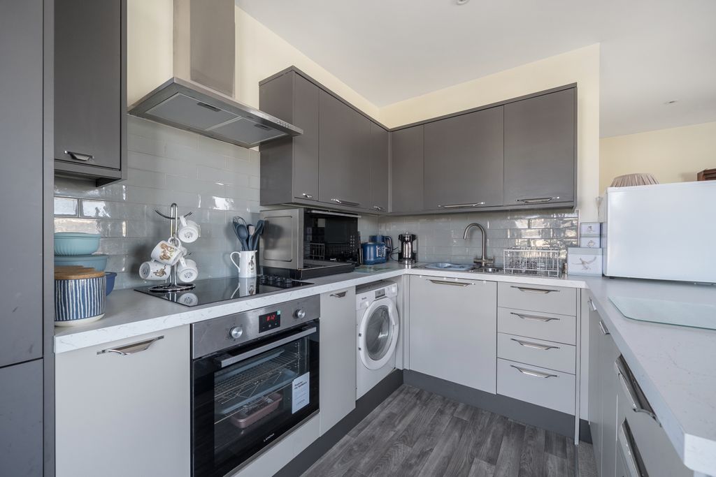 Property photo 2 of 19 1429298-5-69Bc0F2714F3E