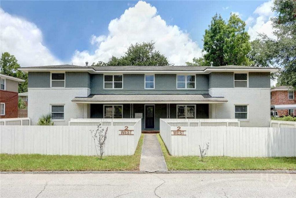 Property photo 1 of 31