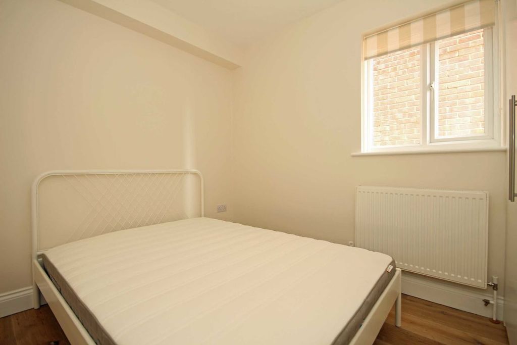 Property photo 3 of 3