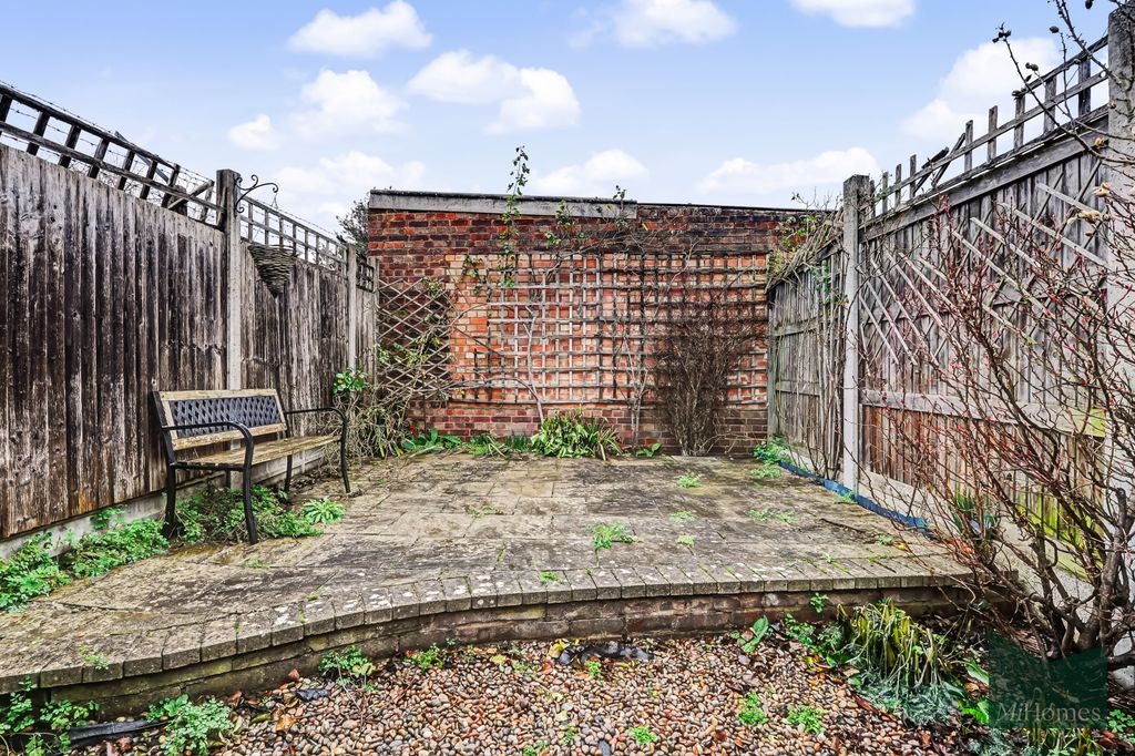 Property photo 3 of 14