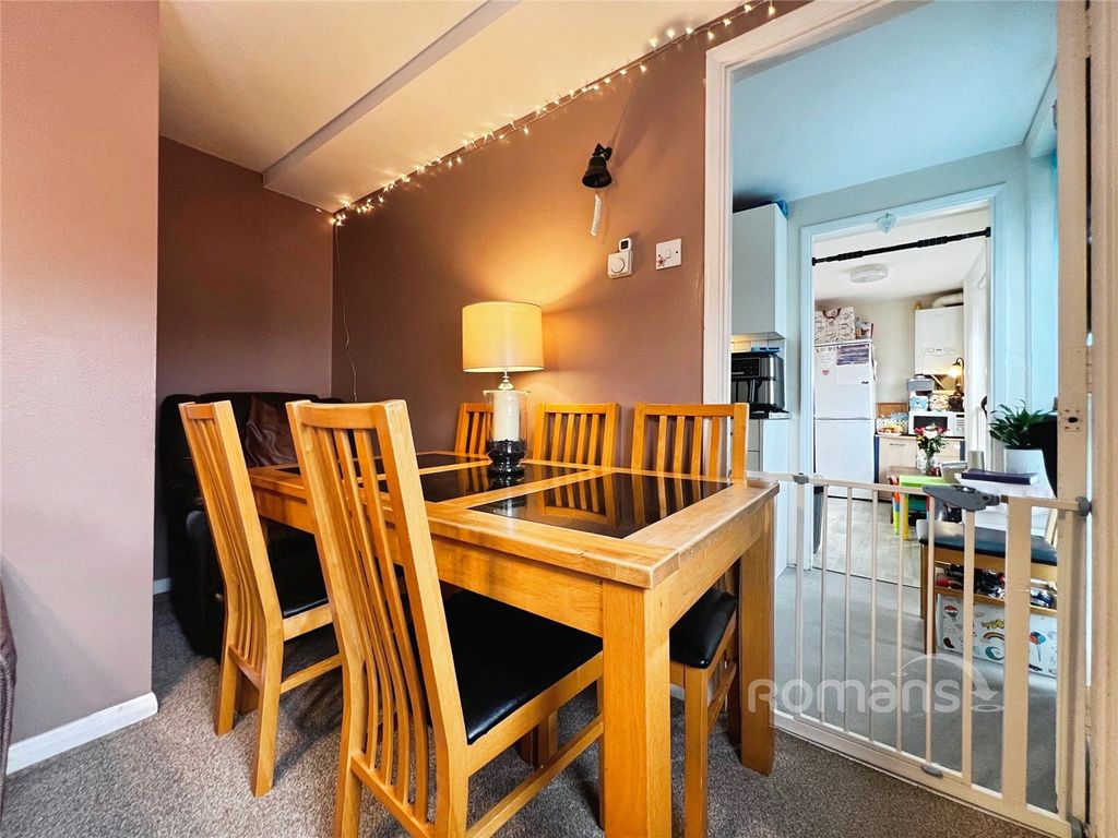 Property photo 3 of 17 Picture No. 10