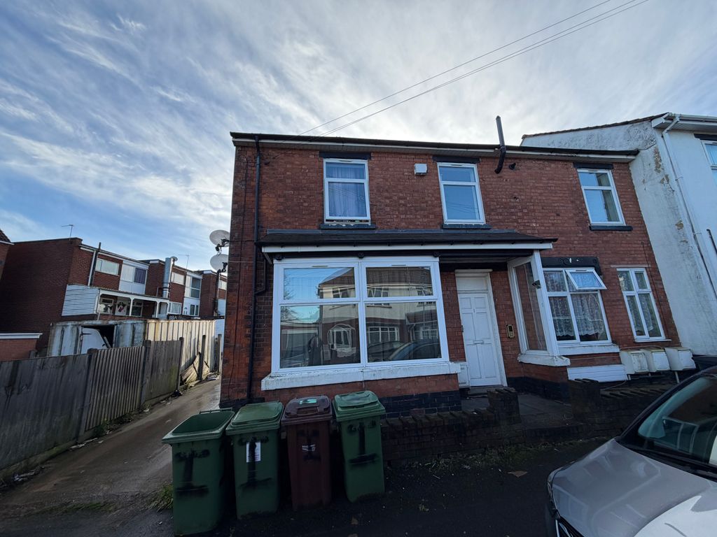 Property photo 2 of 6